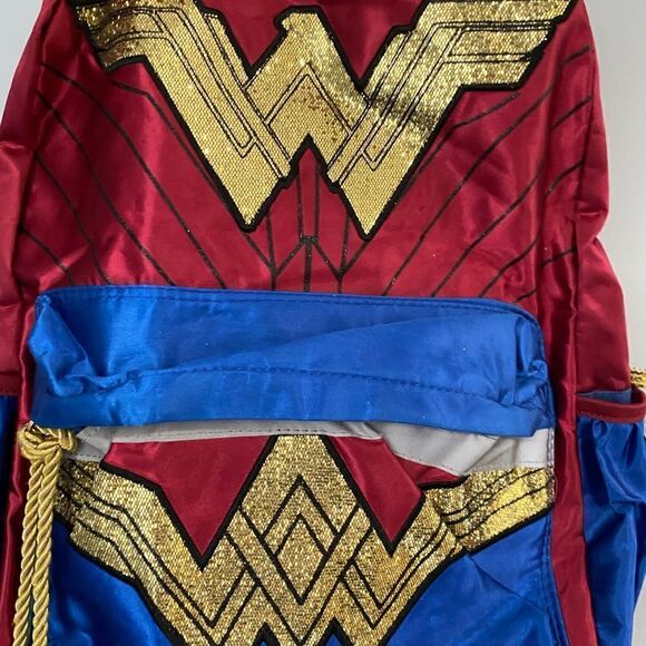 Wonder woman red blue and gold backpack two zip two side pocket - Picture 3 of 5